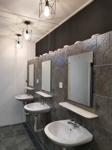Bathroom 3