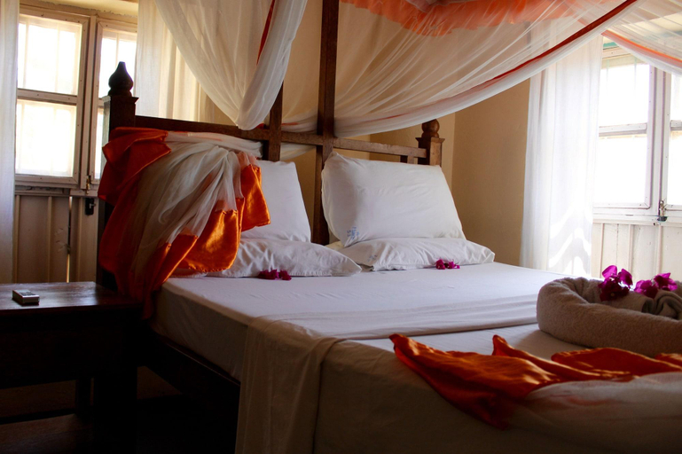 Bedroom 2, Princess Salme Inn, Mjini