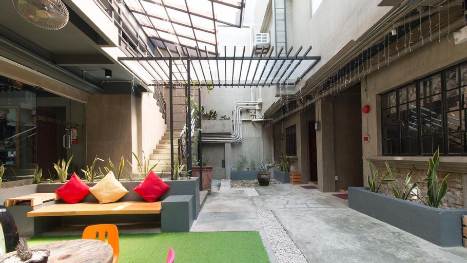 Others 2, RedDoorz Plus @ Taft North Mandurriao, Iloilo City