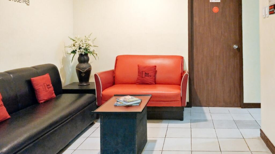 Others 3, RedDoorz near Baclay Drive Super Metro, Cebu City