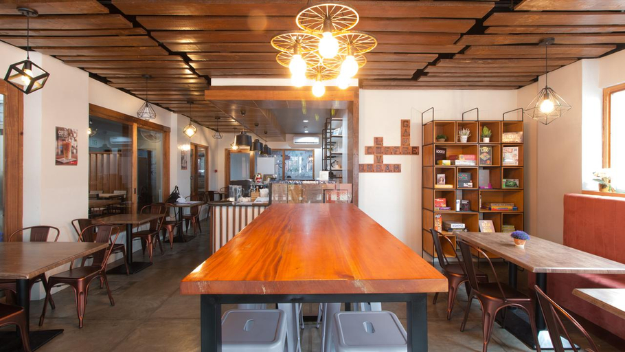 Food & Drinks 2, RedDoorz Plus @ Diola Villamonte Bacolod, Bacolod City