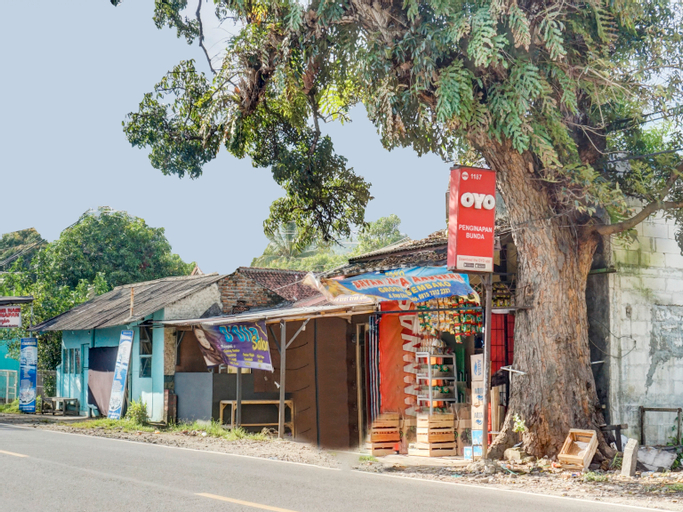 Exterior & Views 2, OYO 1187 Penginapan Bunda, Sukabumi