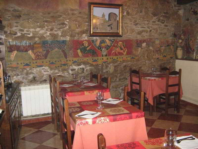Food & Drinks 4, Ruso, Girona