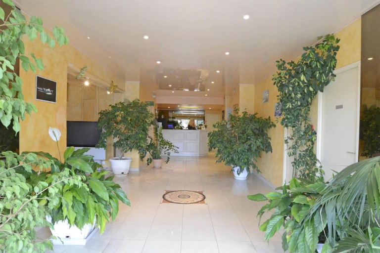 Public Area 3, Hotel Poretta, Haute-Corse