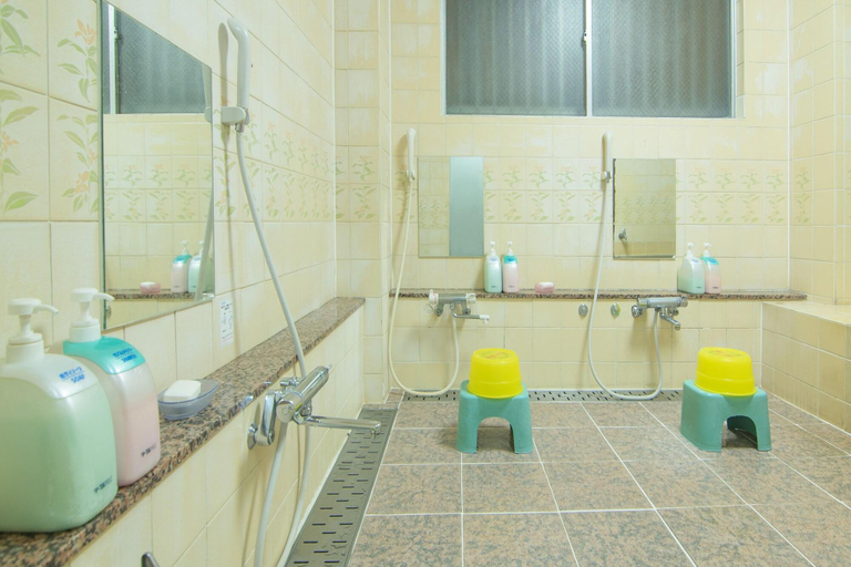 Bathroom 5, Business Hotel Fukudaya, Taitō