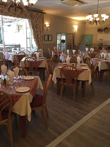 Food & Drinks 5, Wagona Wheela Countrya Lodge, Central Karoo