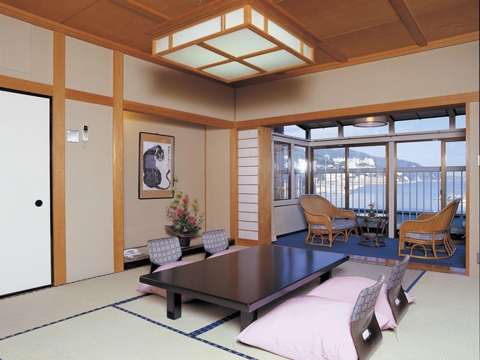 Bedroom 3, Uomisaki Hotel, Atami