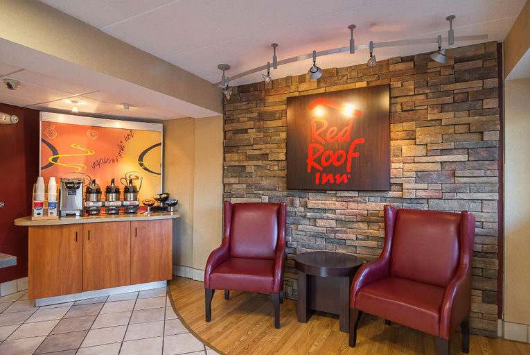 Public Area 2, Red Roof Inn Indianapolis North - College Park, Indianapolis