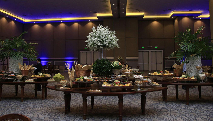 Food & Drinks 5, Paseo La Galería Hotel & Suites, Asunción