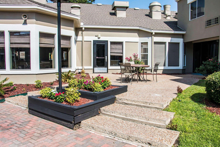 Exterior & Views 2, Sleep Inn Savannah Midtown, Chatham