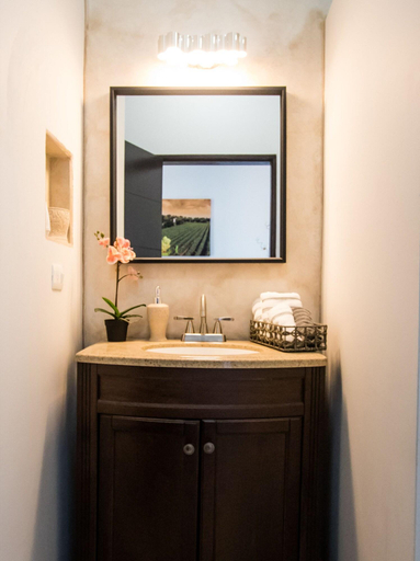 Bathroom 5, Cuatro Lunas, Ensenada