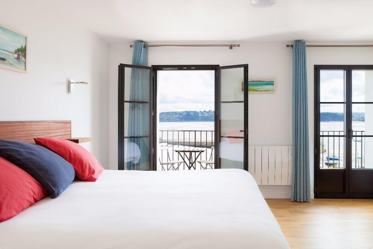 Bedroom 3, Hôtel du Port Locquirec, Finistère
