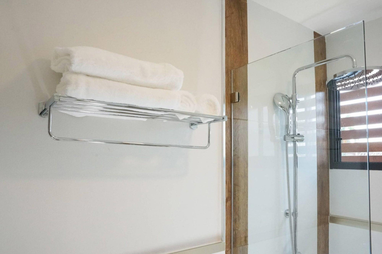 Bathroom 5, Hotel Matana, Muang Chiang Mai