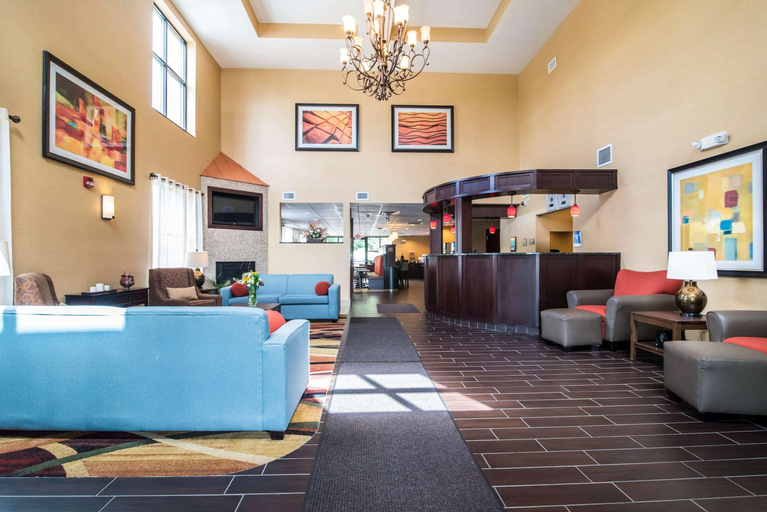 Public Area 2, Comfort Inn & Suites Sayre, Bradford
