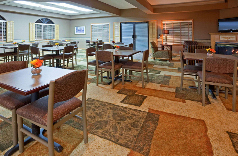 Food & Drinks, Norwood Inn & Suites Eagan, Dakota