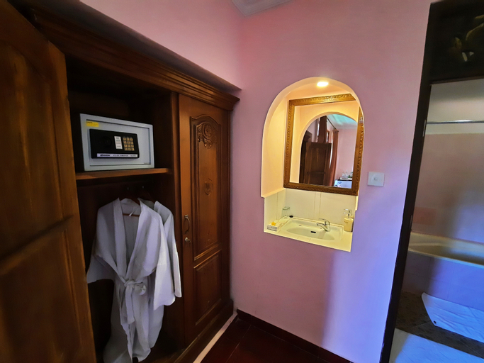 Bedroom 8