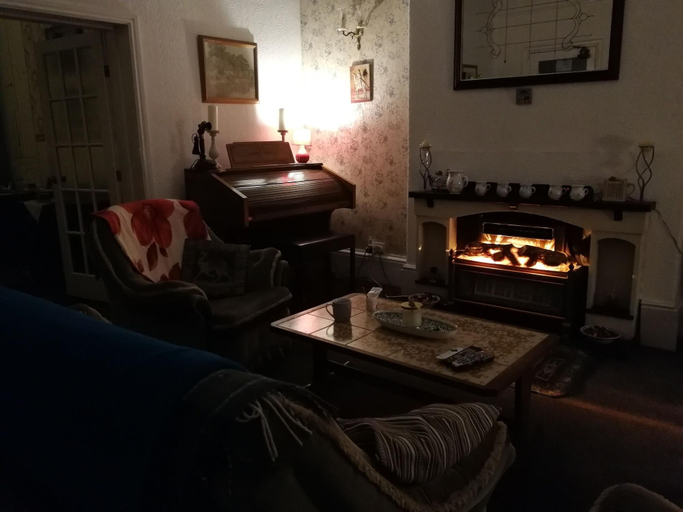 Public Area 3, Overton Villa Hotel, Conwy