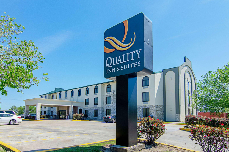 Exterior & Views 3, Quality Inn & Suites Near Tanger Outlet Mall, Ascension