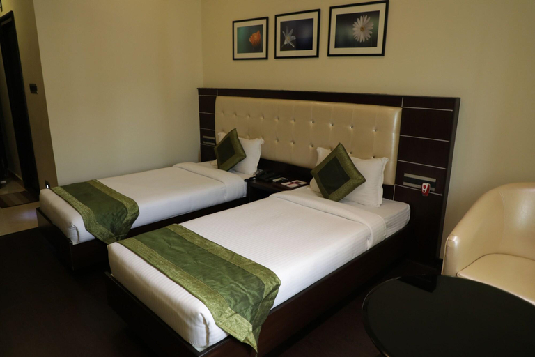 Bedroom 3, Hotel Raj Residency, Bangalore