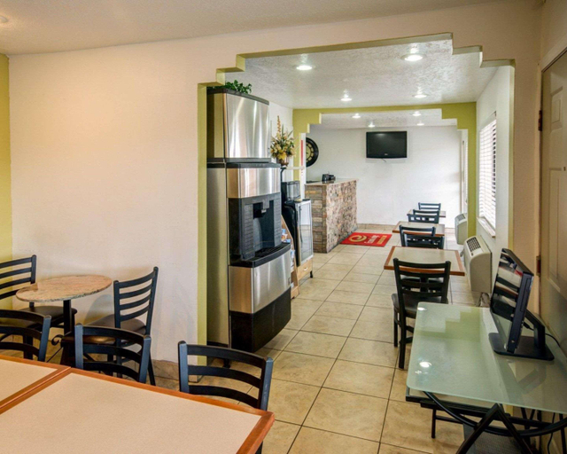 Others 4, Econo Lodge East Suburbs, Bernalillo