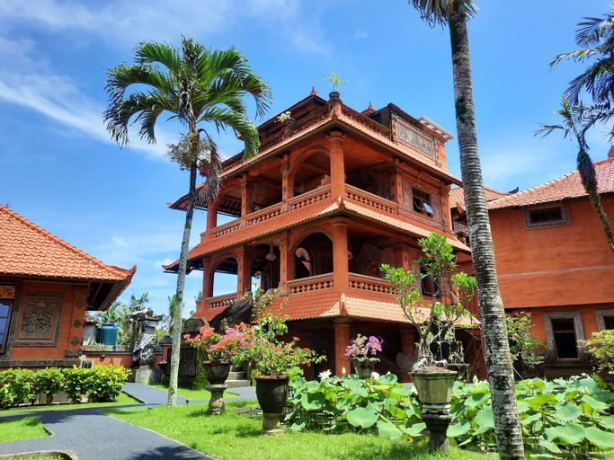 Gayatri, Gianyar