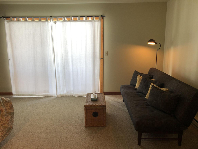 Public Area 3, River Run Inn, Okanogan