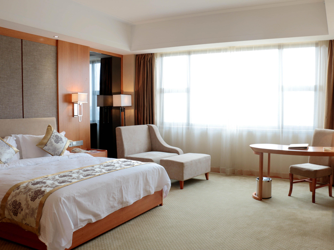 The Grand Plaza Hotel, Ji'an