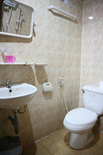 Bathroom 5, Near Sala Inn, Siem Reap