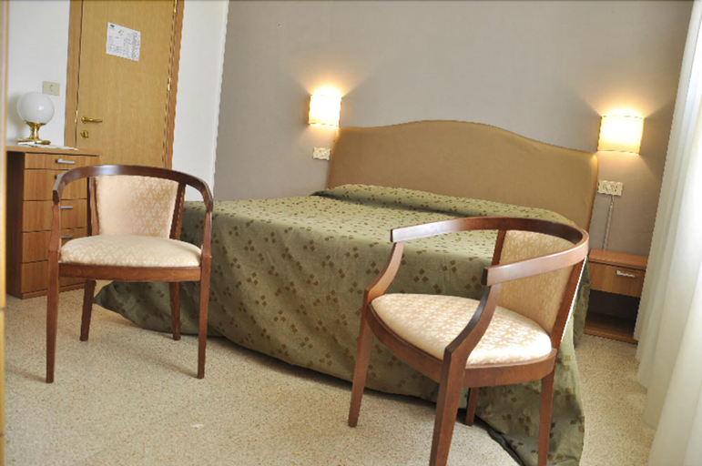 Bedroom 3, Albergo Rossana, Siena
