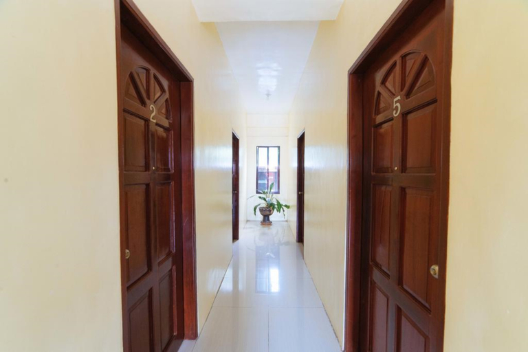 Public Area 2, RedDoorz @ D Maagma Street, Kalibo