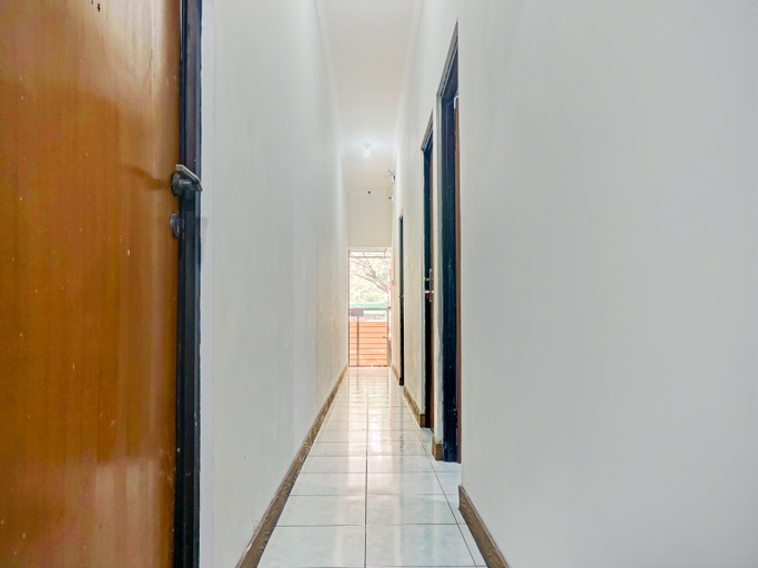 OYO 90359 Sbh Residence, Medan