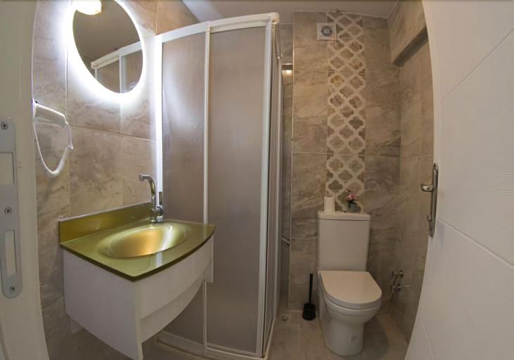 Bathroom 5, GRAND ONUR HOTEL, Bakırköy