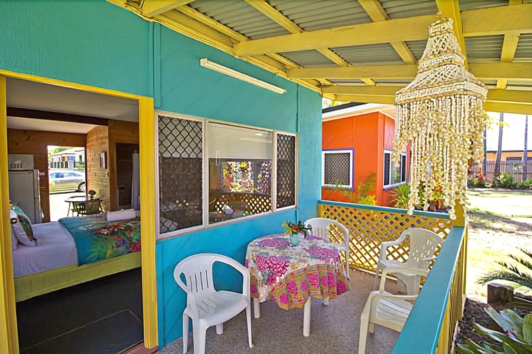 Food & Drinks, Bargara Gardens Motel & Holiday Villas, Burnett - Pt A