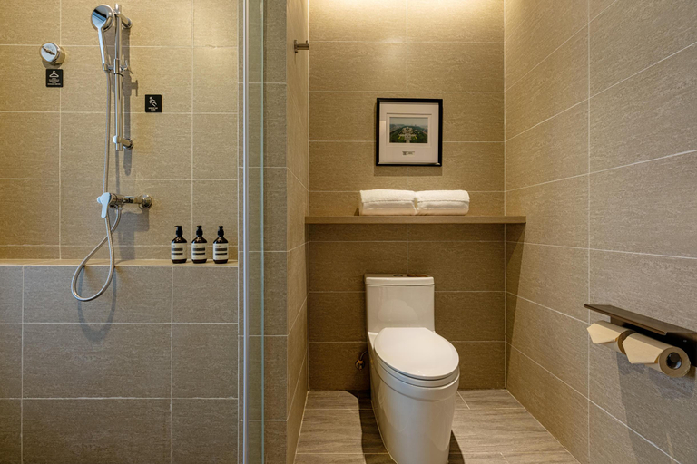 Bathroom 5, センターアトゥールホテル, Baoji