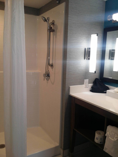 Bathroom 5, Homewood Suites by Hilton Myrtle Beach Oceanfront, Horry