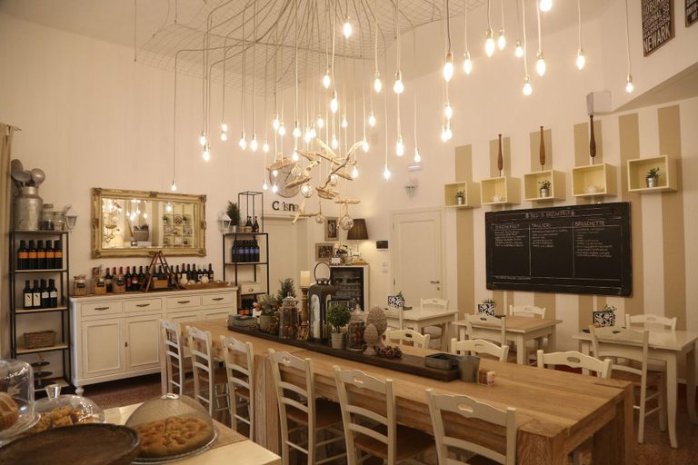 Food & Drinks 5, Palazzo Bignami, Lecce
