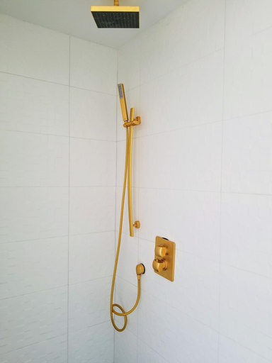 Bathroom 2, Glen Capri Inn Suites Burbank Universal, Los Angeles
