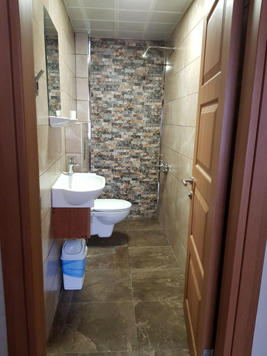 Bathroom 5, Ferah Otel, Çankaya