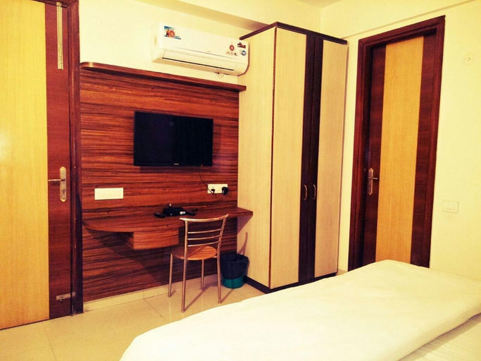 Bedroom 5, Hotel AR Residency, Delhi