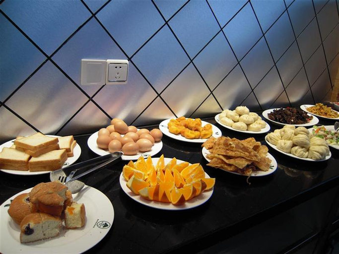 Food & Drinks 3, GreenTree Inn Qianan Fortune Center Hotel, Tangshan