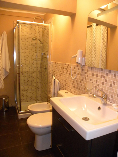 Bathroom 2, B&B Residenza Umberto, Catania