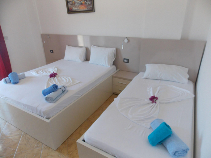 Bedroom 3, Hotel Mucobega, Sarandës