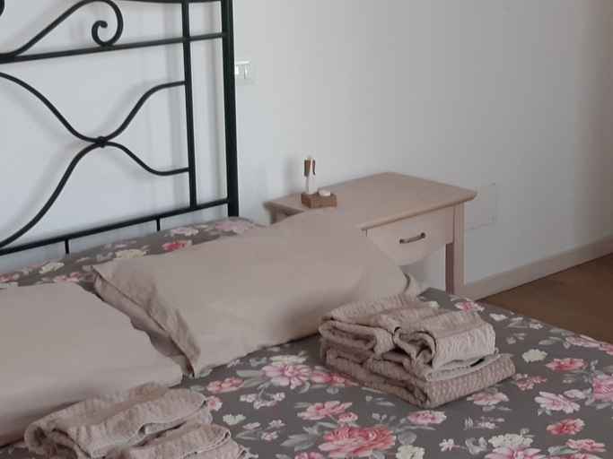 Bedroom 4, B&B Mimosa e Lillà, Verona