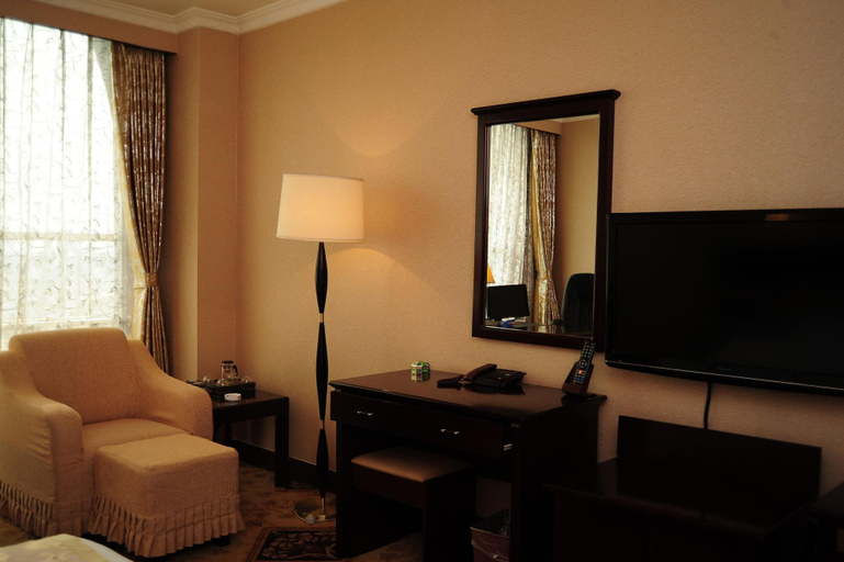 Bedroom 2, Fu Sheng Hotel, Qingdao