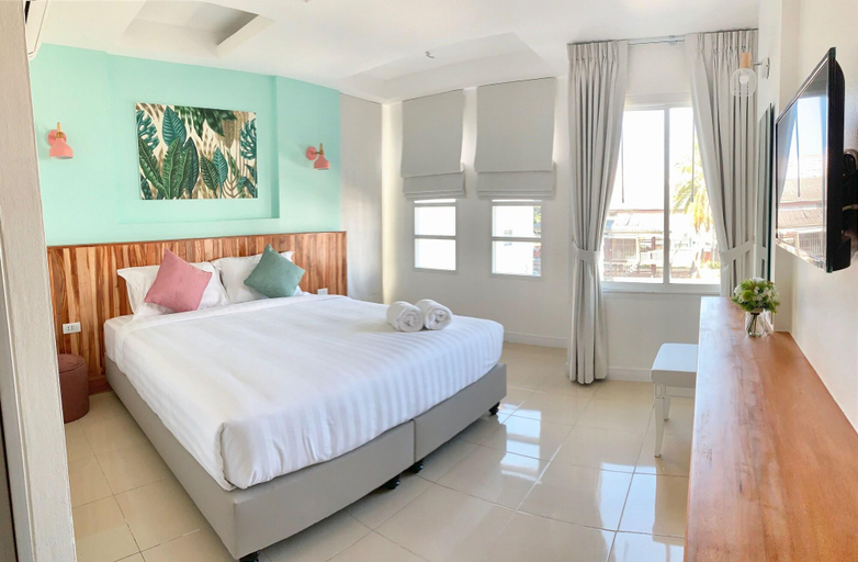 Bedroom 3, Chaleelay Hotel, Cha-Am