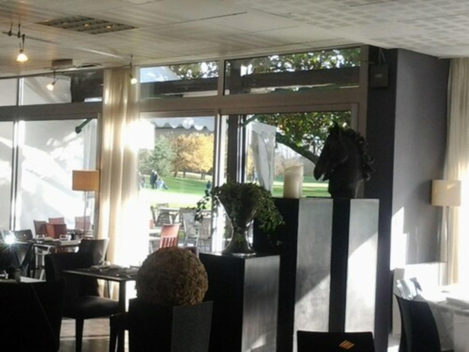 Public Area, Hôtel Golf St Lazare, Haute-Vienne
