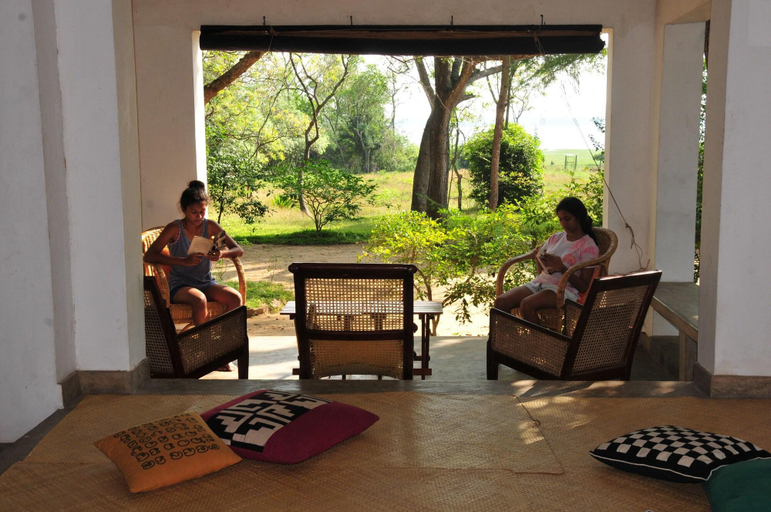 Public Area 2, Waters Edge Bungalow, N. Palatha Central