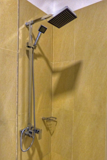 Bathroom 5, The Rain Tree Hotel, Thissamaharama
