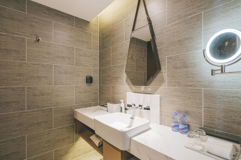 Bathroom 5, Atour Hotel Nanjing Hongshan Zoo, Nanjing