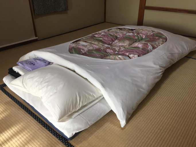 Bedroom 4, Izukogen Hinodeya Ryokan, Itō